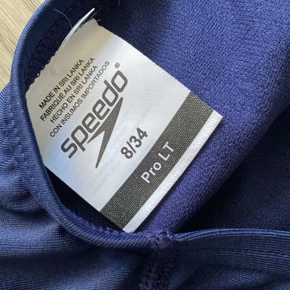 SPEEDO Solid Super Proback One Piece in Navy Size 8 🎉Host Pick 🎉 - Picture 9 of 9